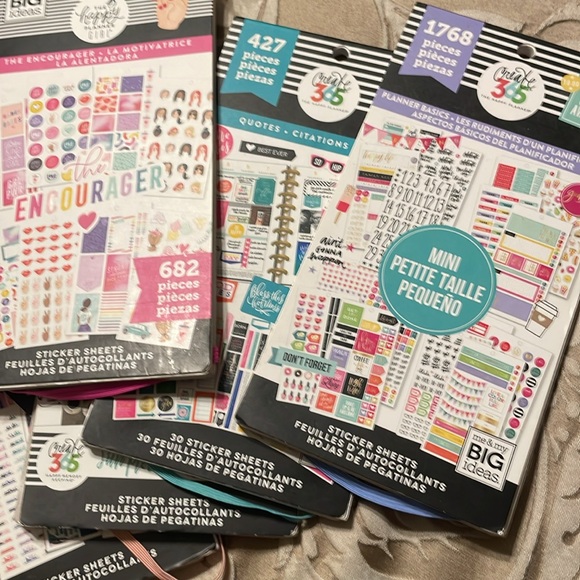 Books of Stickers - Picture 5 of 5